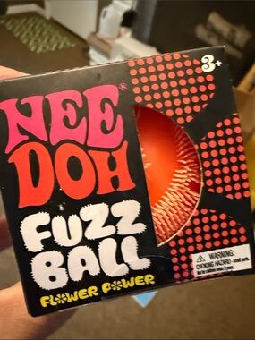Schylling- Needoh- Orange Fuzz Ball- Flower Power- AUTHENTIC